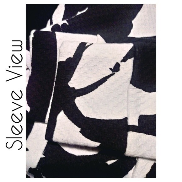 Loft Floral White &‎ Black Top - Picture 7 of 7